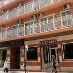 Mayna Hotel