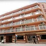 迈纳酒店
