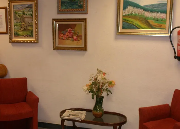 Mayna Μπένιντορμ