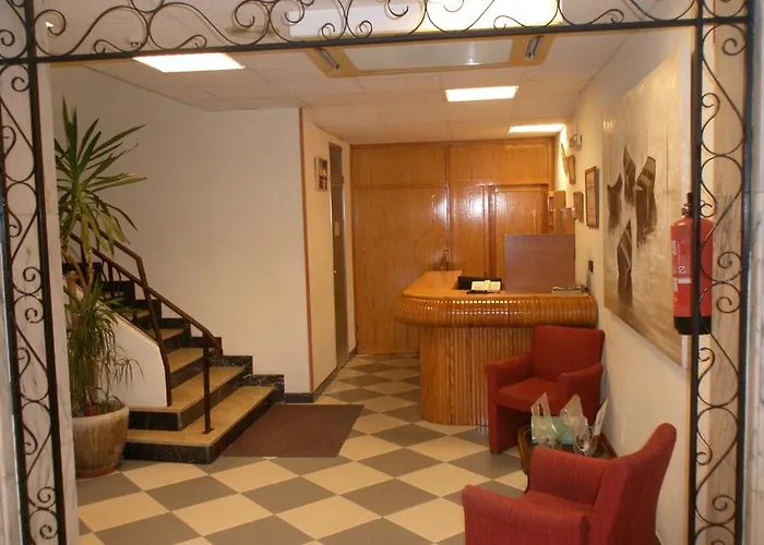 Hotel Mayna 2*